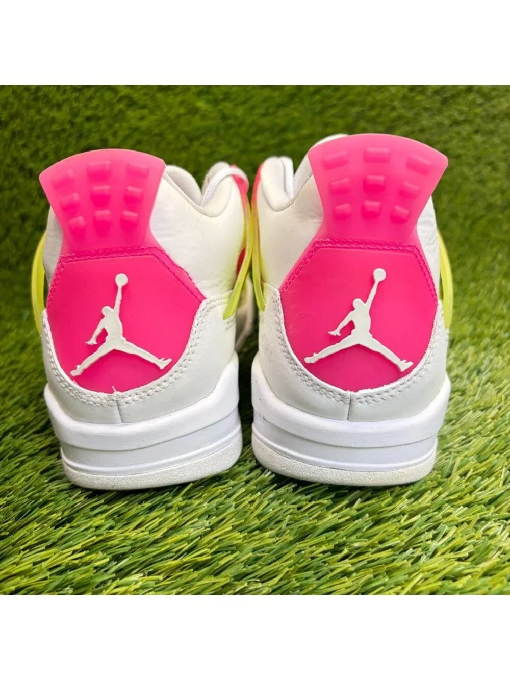 Nike Air Jordan 4 Retro Girls Size 7Y White Pink Athletic Leather Shoes Sneakers